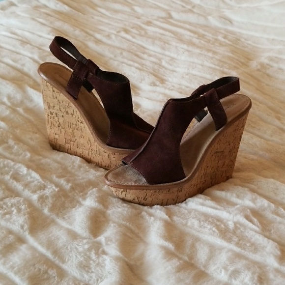ELIZABETH AND JAMES // suede sling peep toe wedges - Picture 8 of 8